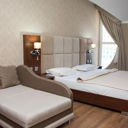 B&B Lake House Hotel Юсуфхона Экстерьер фото