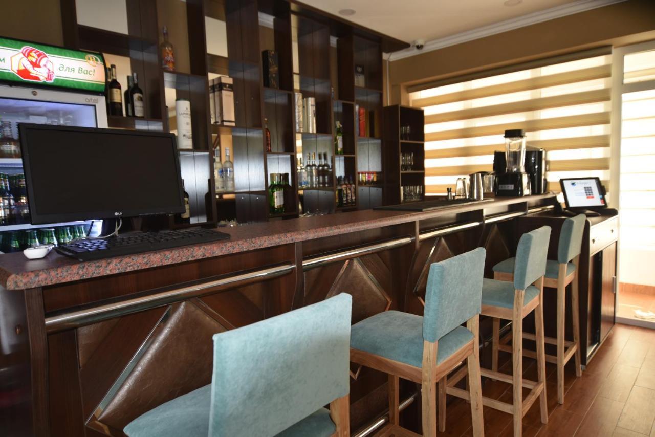 B&B Lake House Hotel Юсуфхона Экстерьер фото