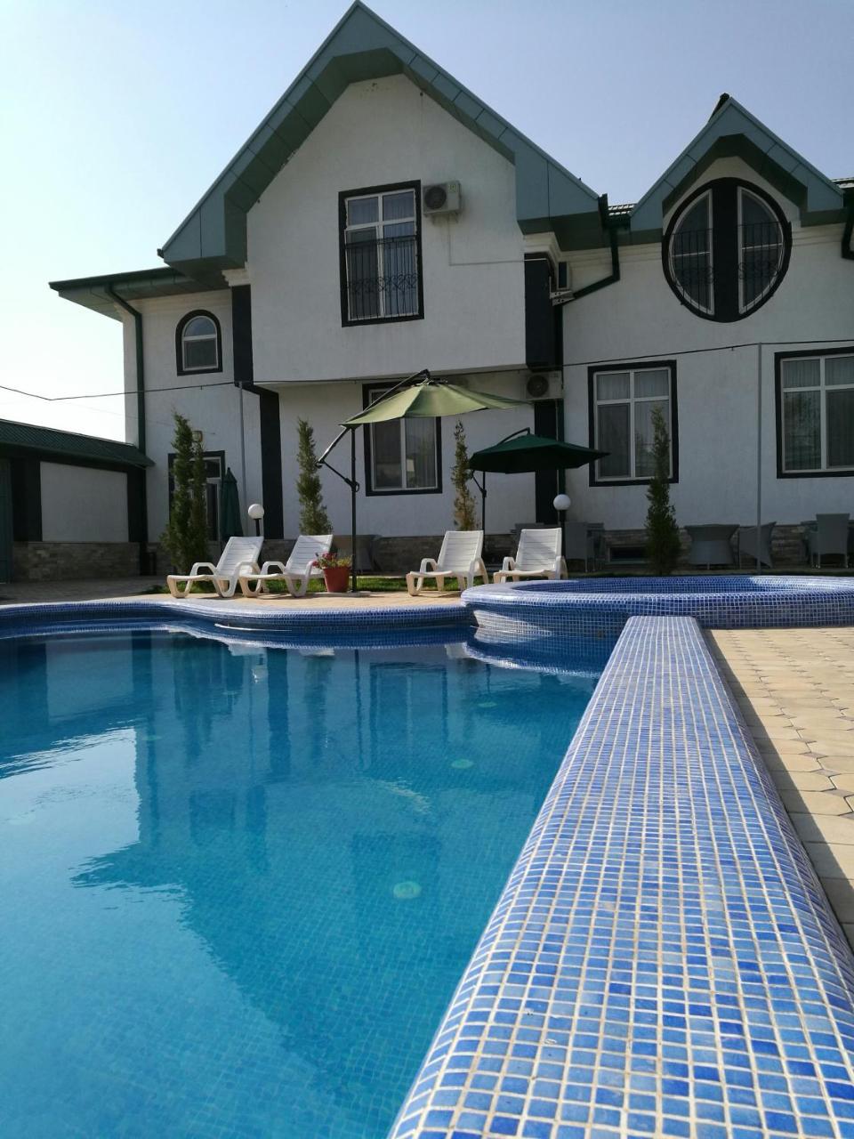 B&B Lake House Hotel Юсуфхона Экстерьер фото