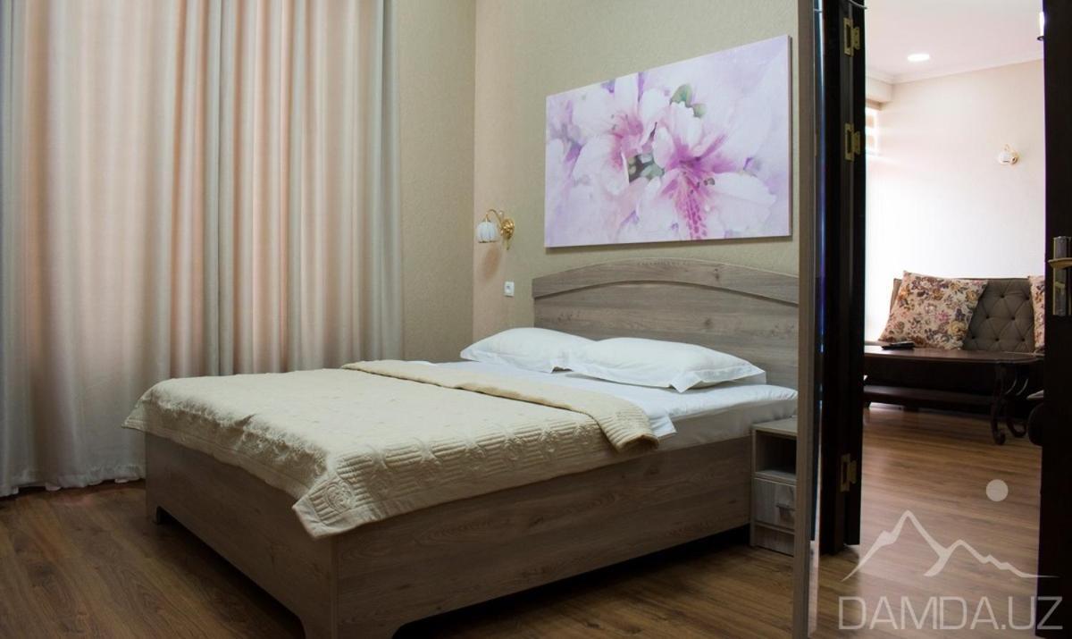 B&B Lake House Hotel Юсуфхона Экстерьер фото