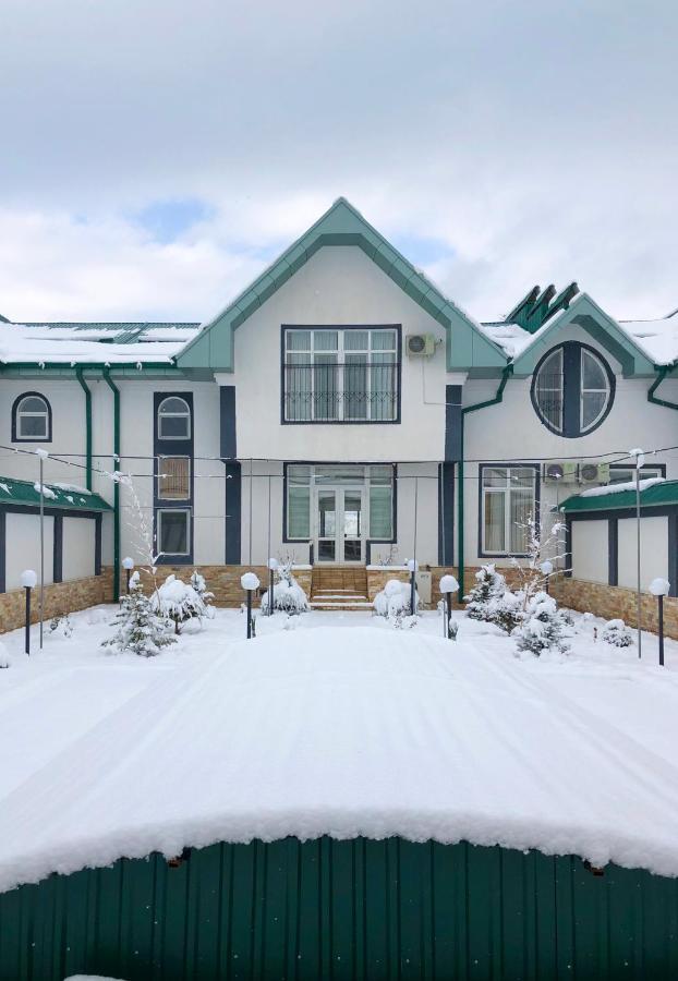 B&B Lake House Hotel Юсуфхона Экстерьер фото