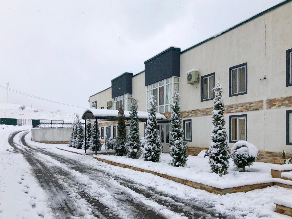 B&B Lake House Hotel Юсуфхона Экстерьер фото