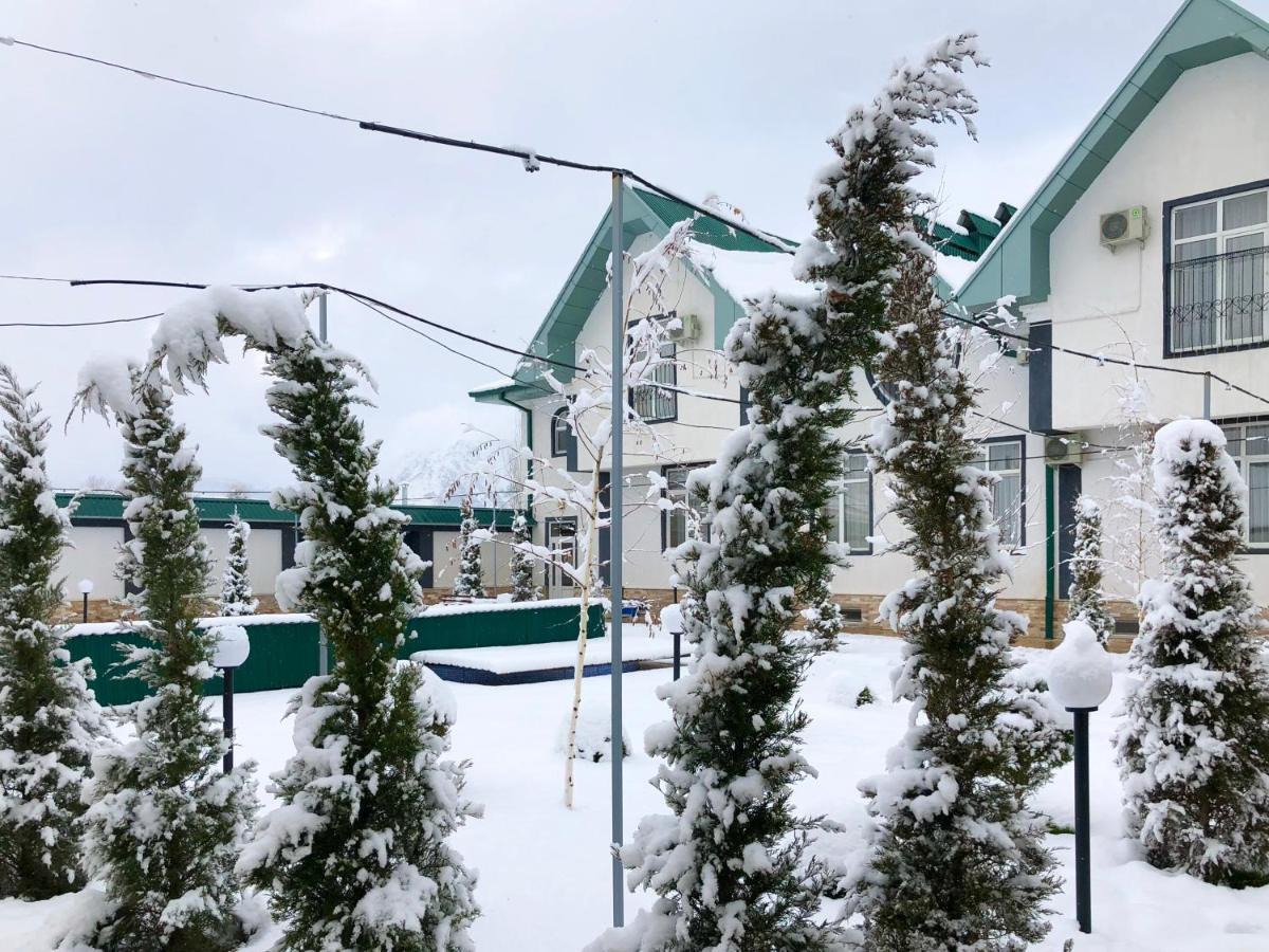 B&B Lake House Hotel Юсуфхона Экстерьер фото